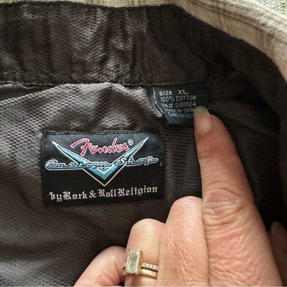 Vintage Y2K Fender Guitar Button Down Long Sleeve Garage Band Shirt - Picture 4 of 9